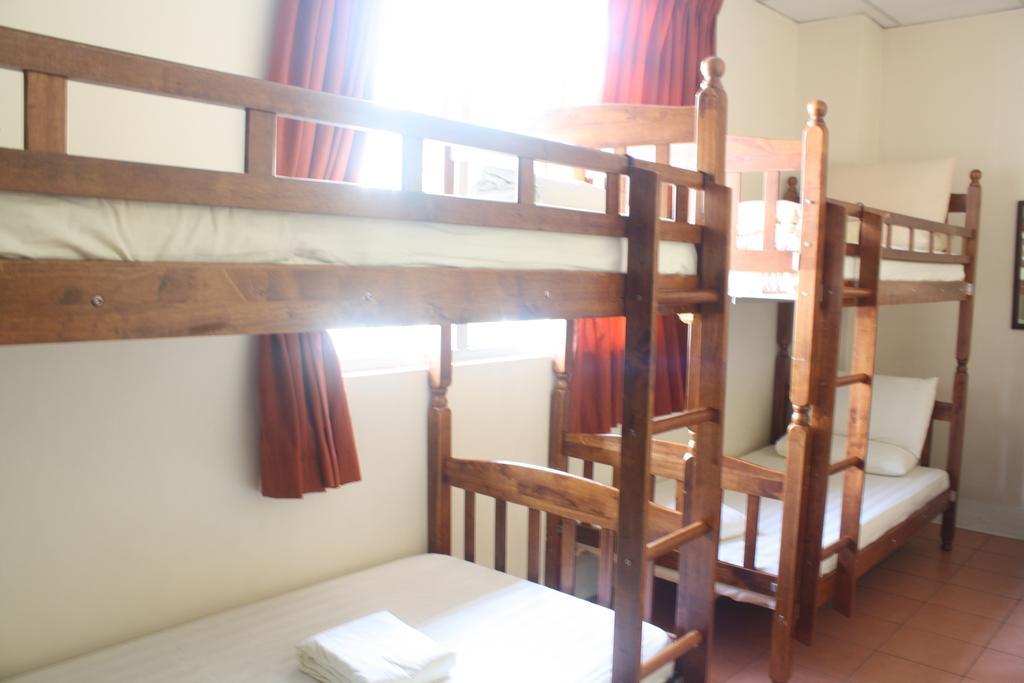 Sensi Backpackers Hostel Κότα Κιναμπαλού Δωμάτιο φωτογραφία